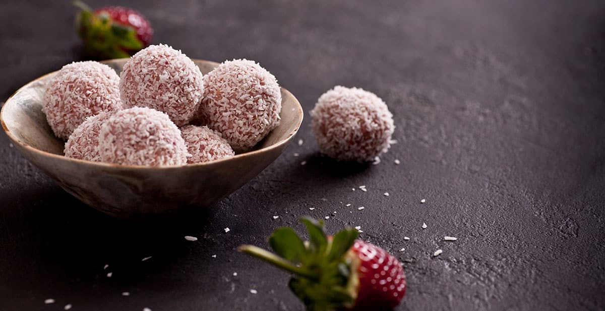 Recipe: Strawberry Bliss Balls For Kids