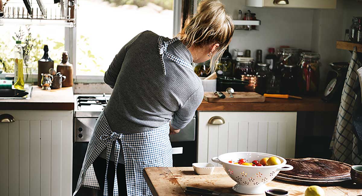 Taming the kitchen chaos – a guide to meal planning for busy parents