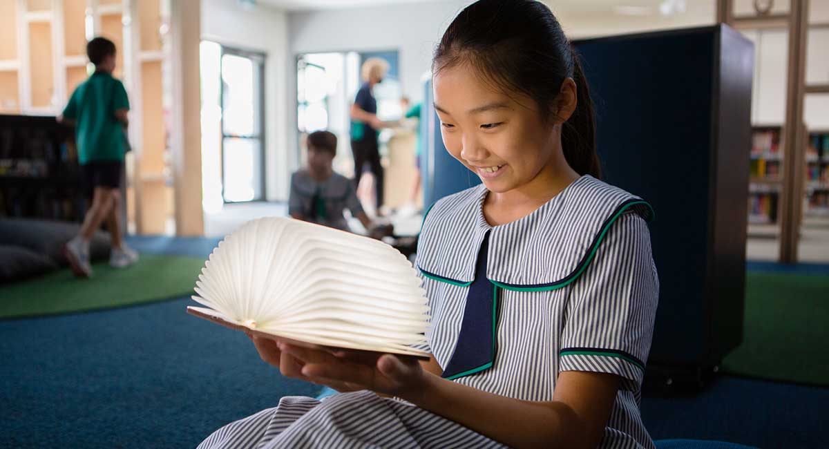 Flinders year 4 student emma zhao in the new wonderarium learning centre large