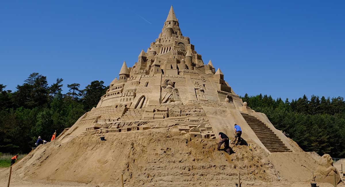 Guinness World Records 2022 Tallest Sandcastle
