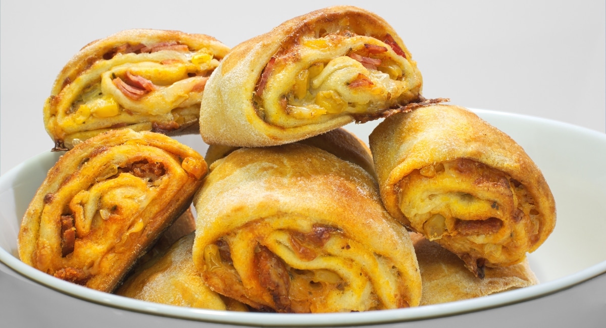 Tasty bacon and cheese scrolls – perfect for lunchboxes!