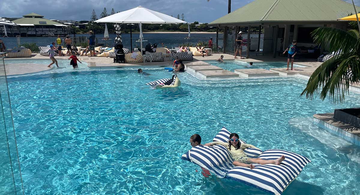 Novotel Sunshine Coast pool1