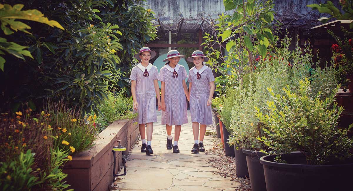 Mount-Alvernia-girls-school-Brisbane-entrance