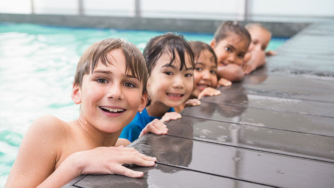 Why kids should continue swimming lessons in winter