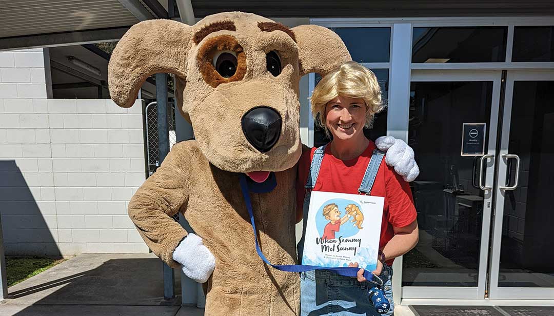 Mascot Sunny with Sunshine Coast Educators at the Responsible Pet Ownership Program