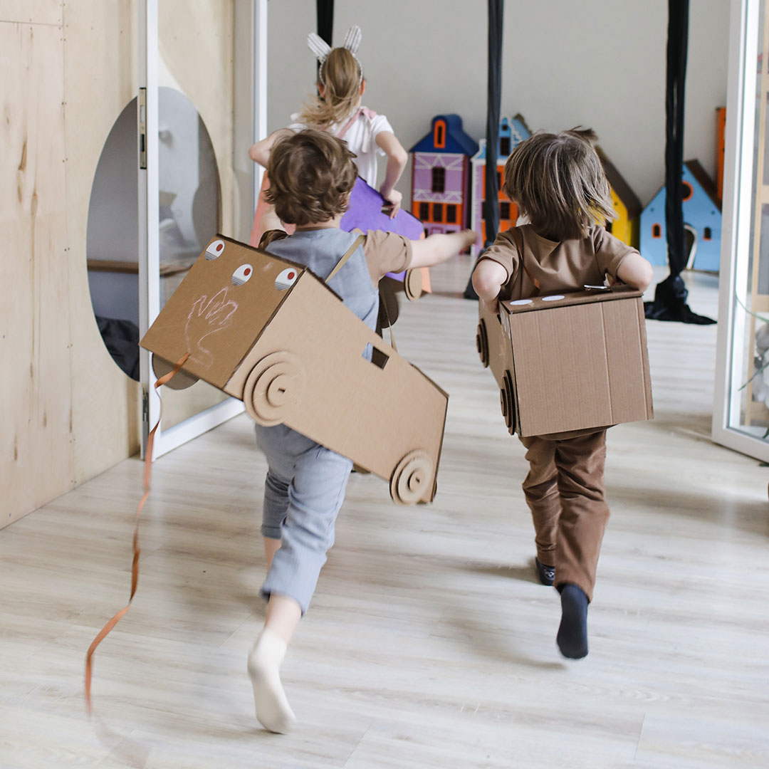 Kids Dressing Up in Cardboard Boxes Una Kindergarten Sippy Downs Sunshine Coast