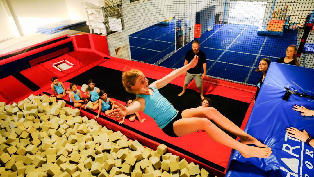 Kids love to tumble? Here are the benefits of kids acrobatics