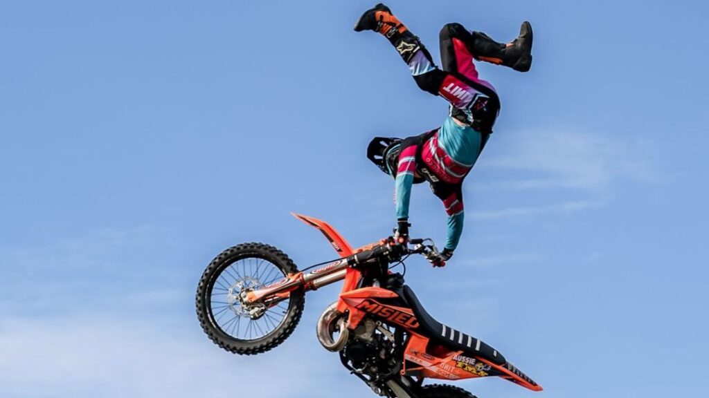 Bull Throttle Caloundra
