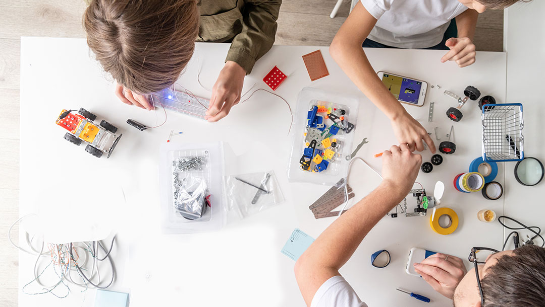 Hands-on STEM adventures are coming to a school near you!