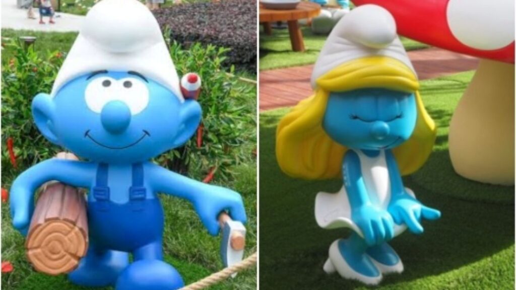 the Smurfs Take over the Strand