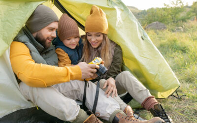 Bundle up! Top tips for winter camping with kids