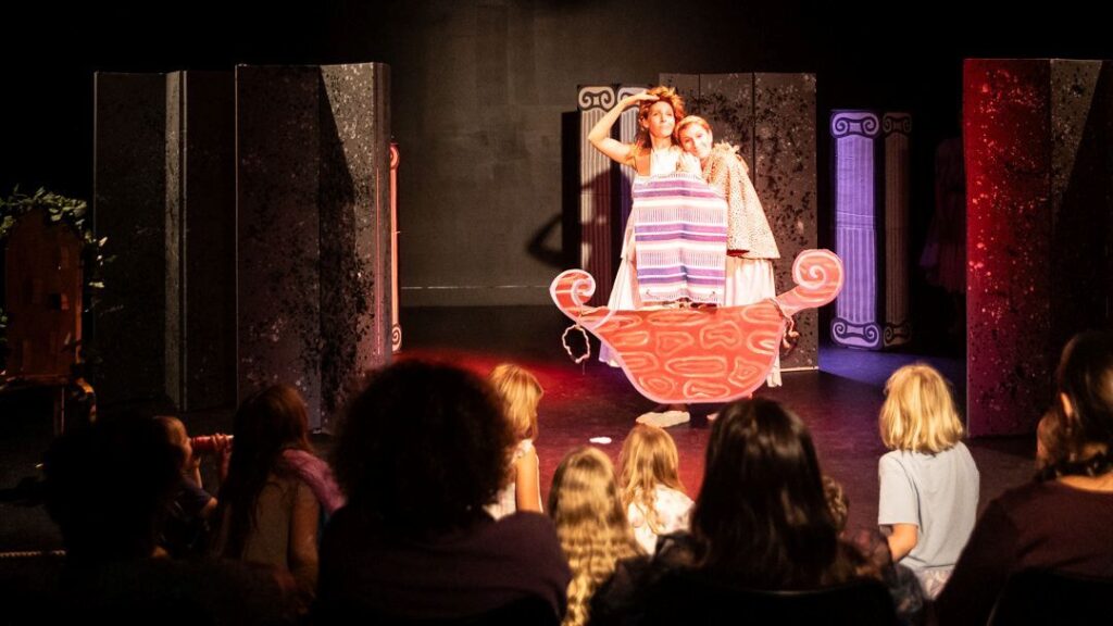 0812_catbirdtheatre_profile4 | Kids in Brisbane, Gold Coast, Sunshine Coast | Kotc Profile: Catbird Theatre