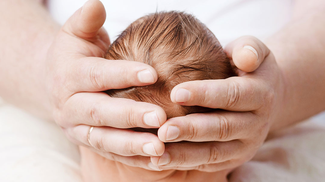 The benefits of craniosacral therapy for babies and children