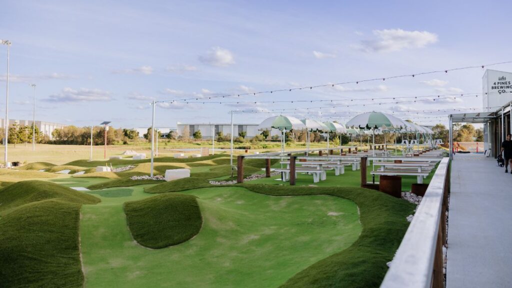1126_golfcentralbrisbane_minigolf_hero | Kids in Brisbane, Gold Coast, Sunshine Coast | Kotc Junior Golf Clinics & Mini Golf
