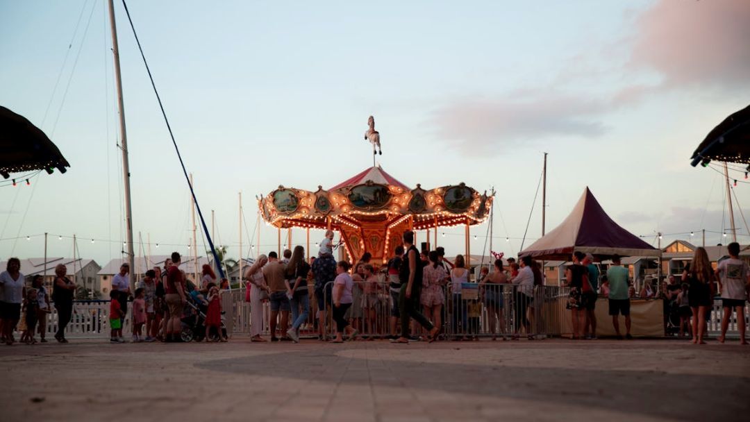 1126_redlandscouncil_christmascarousel_hero | Kids in Brisbane, Gold Coast, Sunshine Coast | Kotc Christmas Carousel at Raby Bay Harbour Park