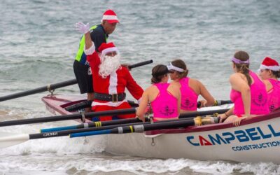 See Santa arrive at Mooloolaba Beach before his big night!
