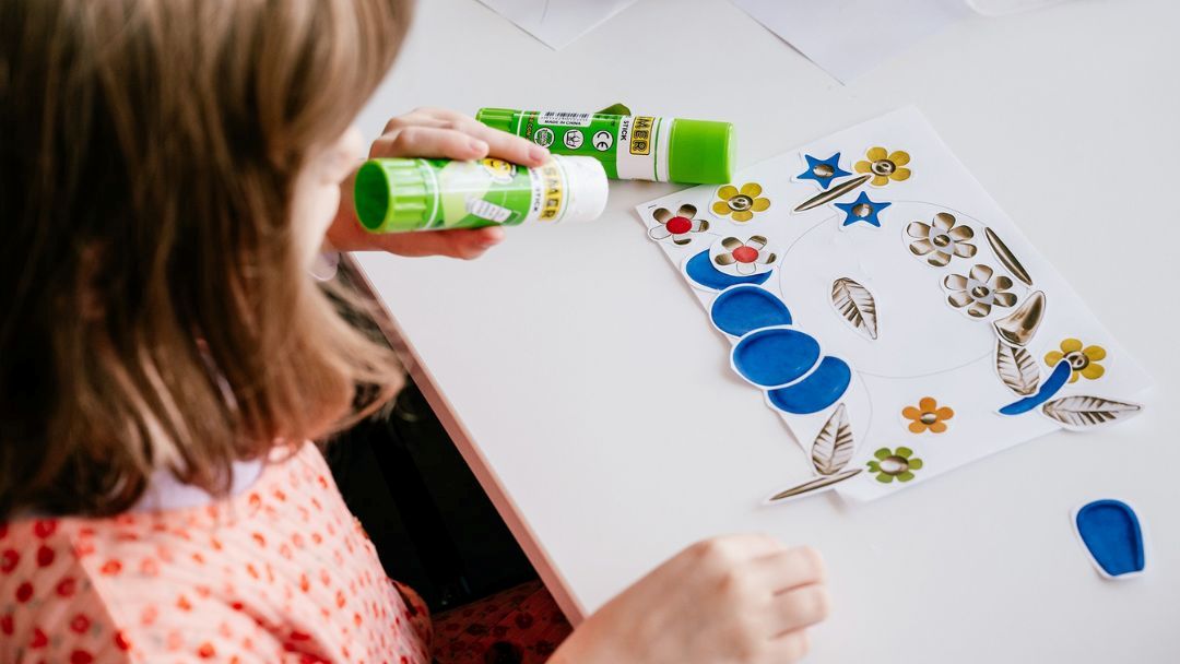 Vipoo Srivilasa: Express Yourself Art Activity Pop-Up