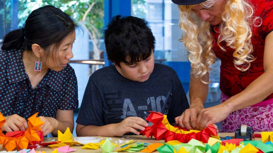 0209_museumofbrisbane_jayantotan_hero | Kids in Brisbane, Gold Coast, Sunshine Coast | Kotc Make a Lantern with Jayanto Tan
