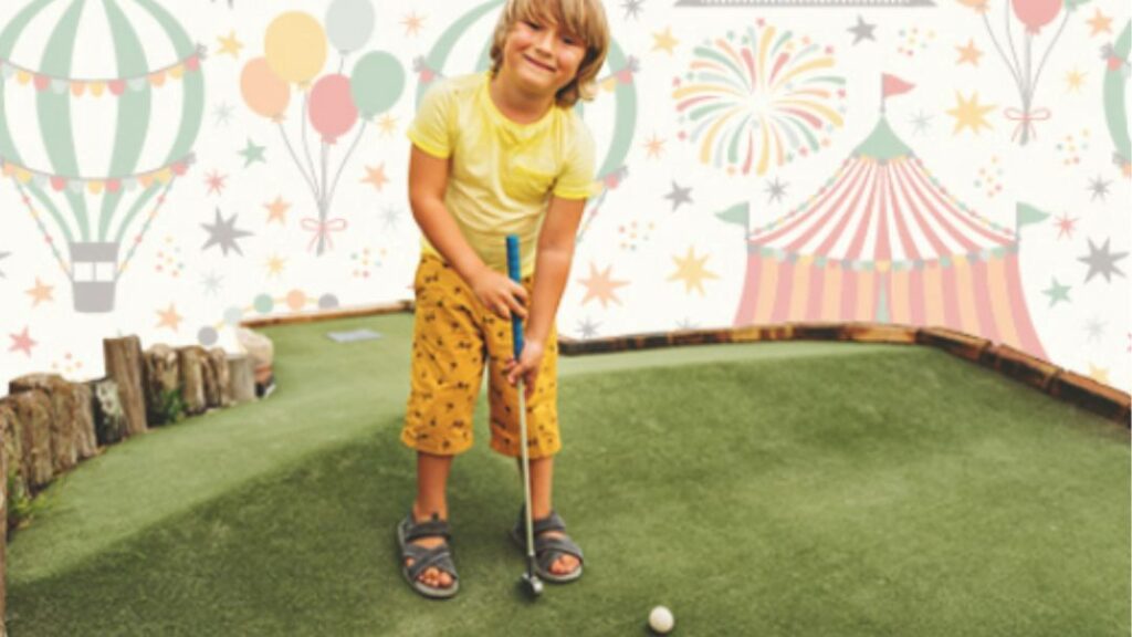 0311_noosacivic_schoolholidays_hero | Kids in Brisbane, Gold Coast, Sunshine Coast | Kotc Free Putt Putt Fun