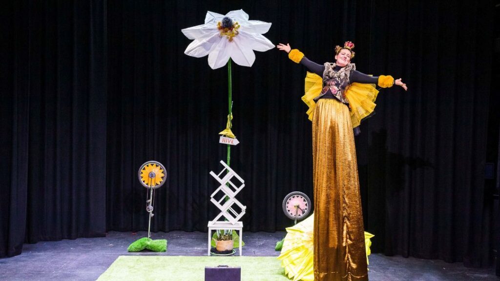 0526_qpac_abeestory5 | Kids in Brisbane, Gold Coast, Sunshine Coast | Kotc a Bee Story