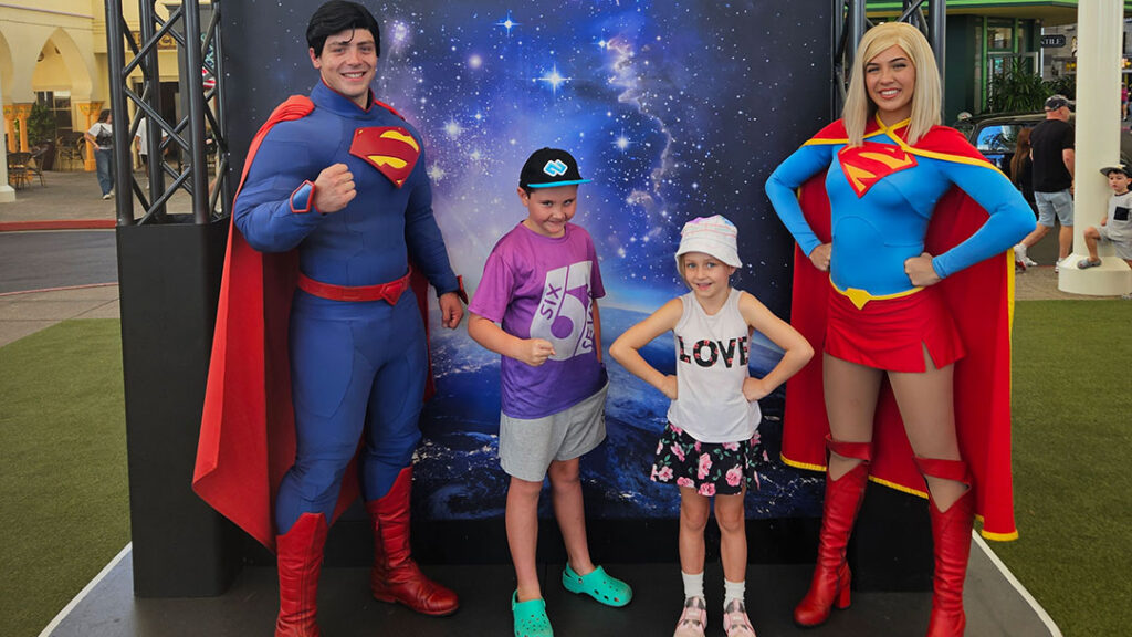 Hooray-for-hollywood_01721 | Kids in Brisbane, Gold Coast, Sunshine Coast | Kotc Meeting Superheroes at Hooray for Hollywood, Warner Bros Movie World Gold Coast