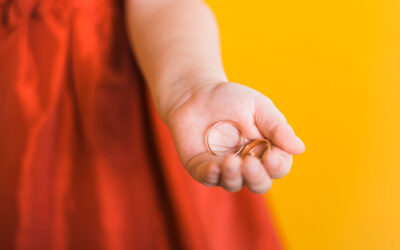 Teaching kids about gold, money and the value of things