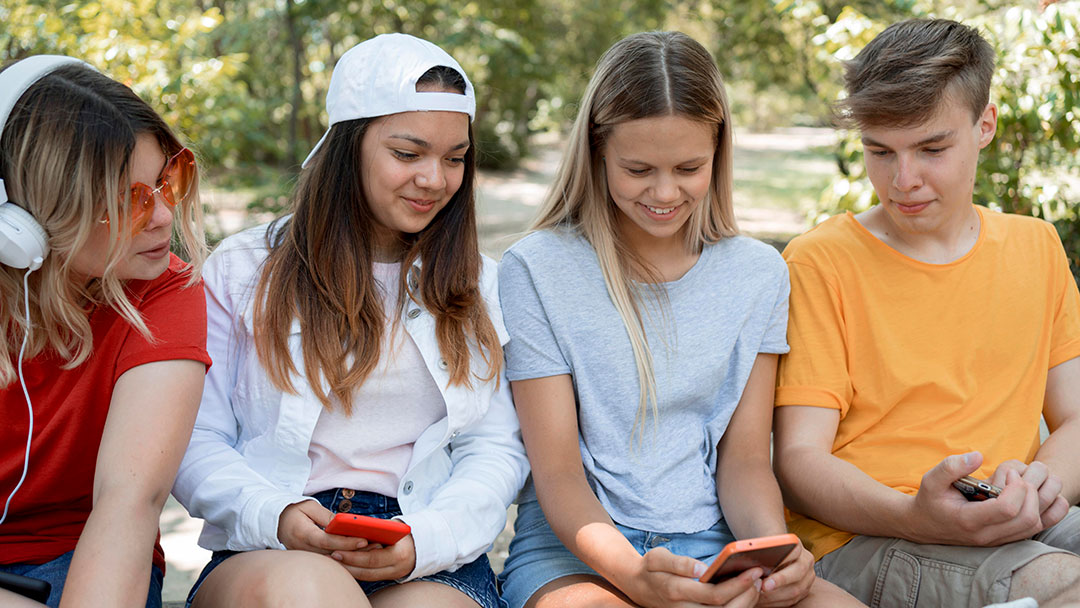 Finding the social media ‘sweet spot’ for Aussie teens