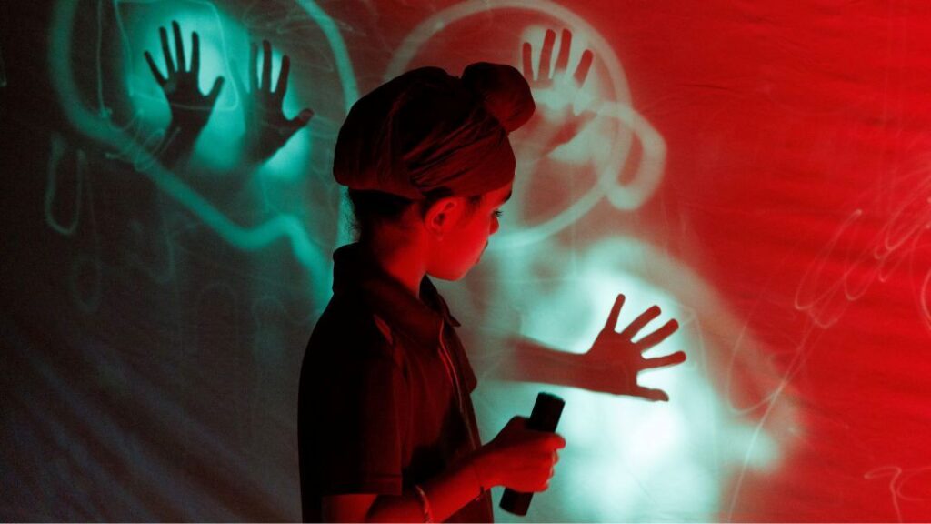 0804_qpac_glowtell2 | Kids in Brisbane, Gold Coast, Sunshine Coast | Kotc Glow & Tell