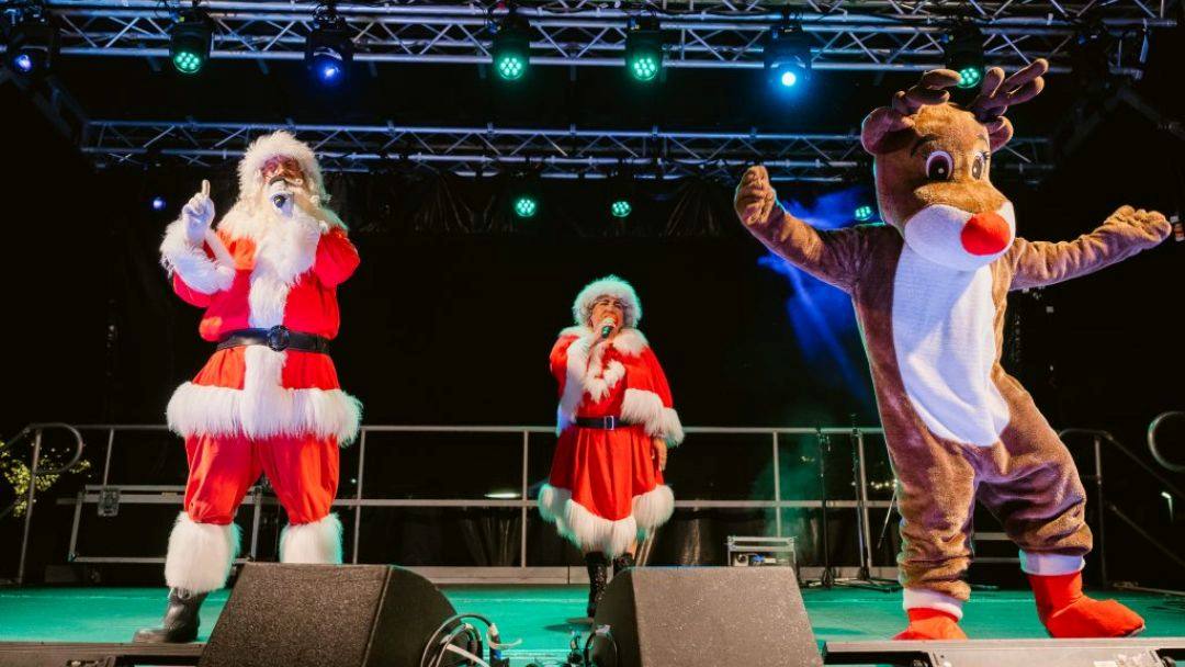 Christmas at Sanctuary Cove: Carols on the Lawn & Christmas Markets