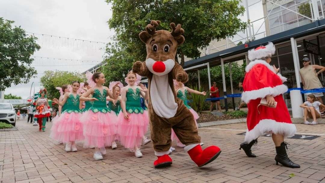 Christmas at Sanctuary Cove: Santa's Arrival & Buggy Parade